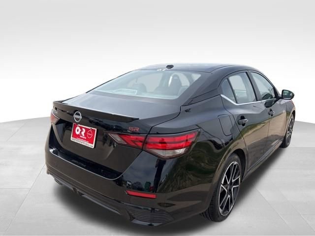 Used 2024 Nissan Sentra SR w/ SR Premium Package FWD image 5