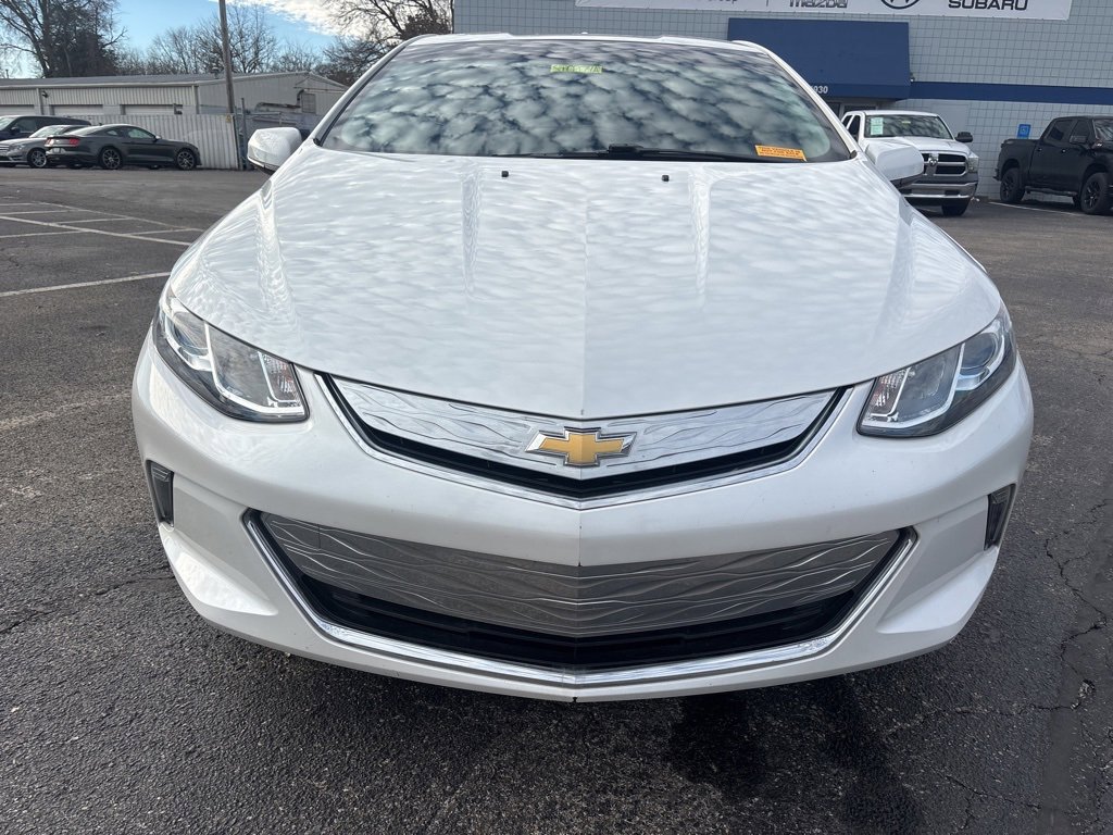 Used 2017 Chevrolet Volt LT w/ Comfort Package image 2