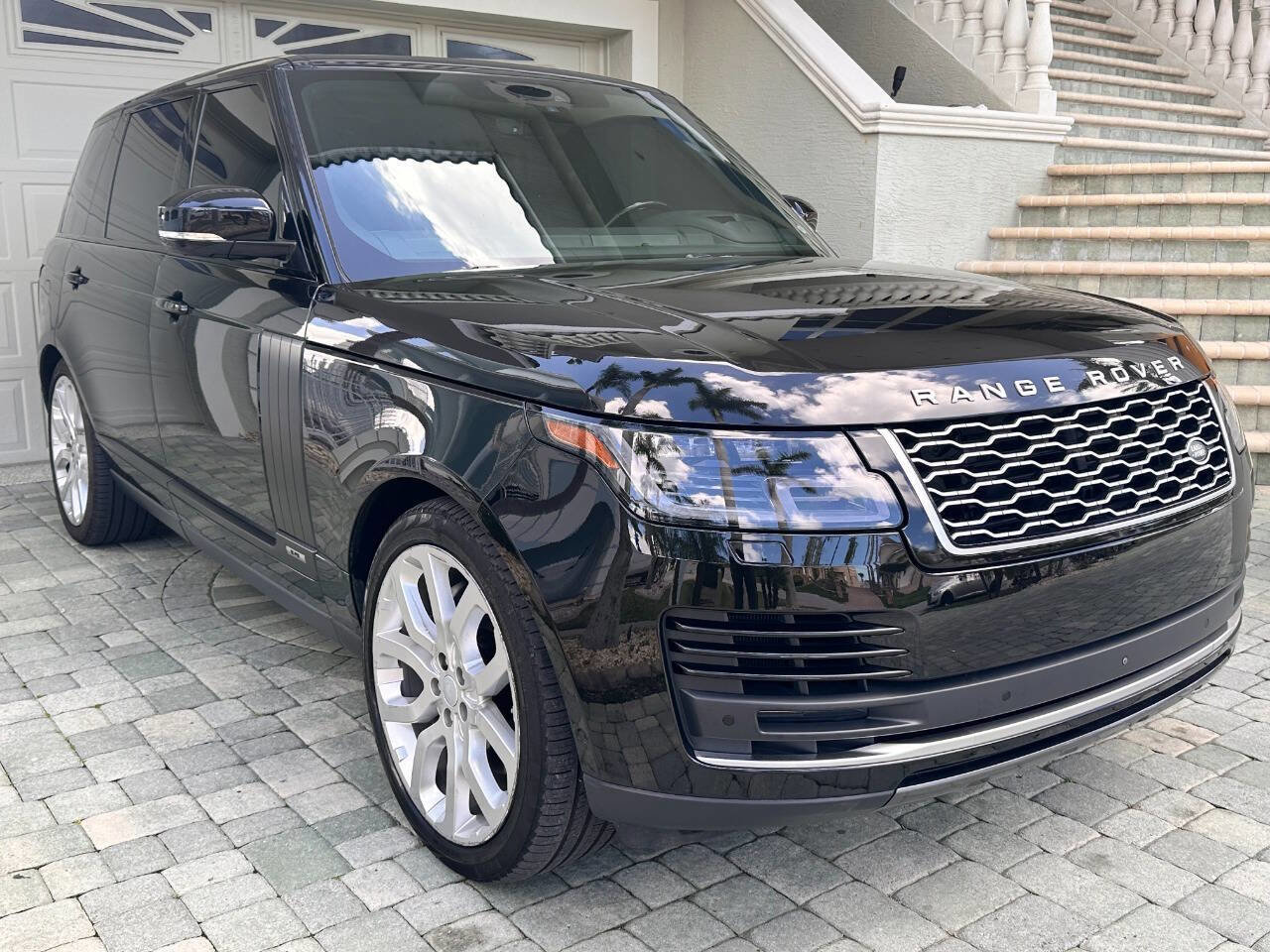 Used 2019 Land Rover Range Rover Long Wheelbase Supercharged image 29