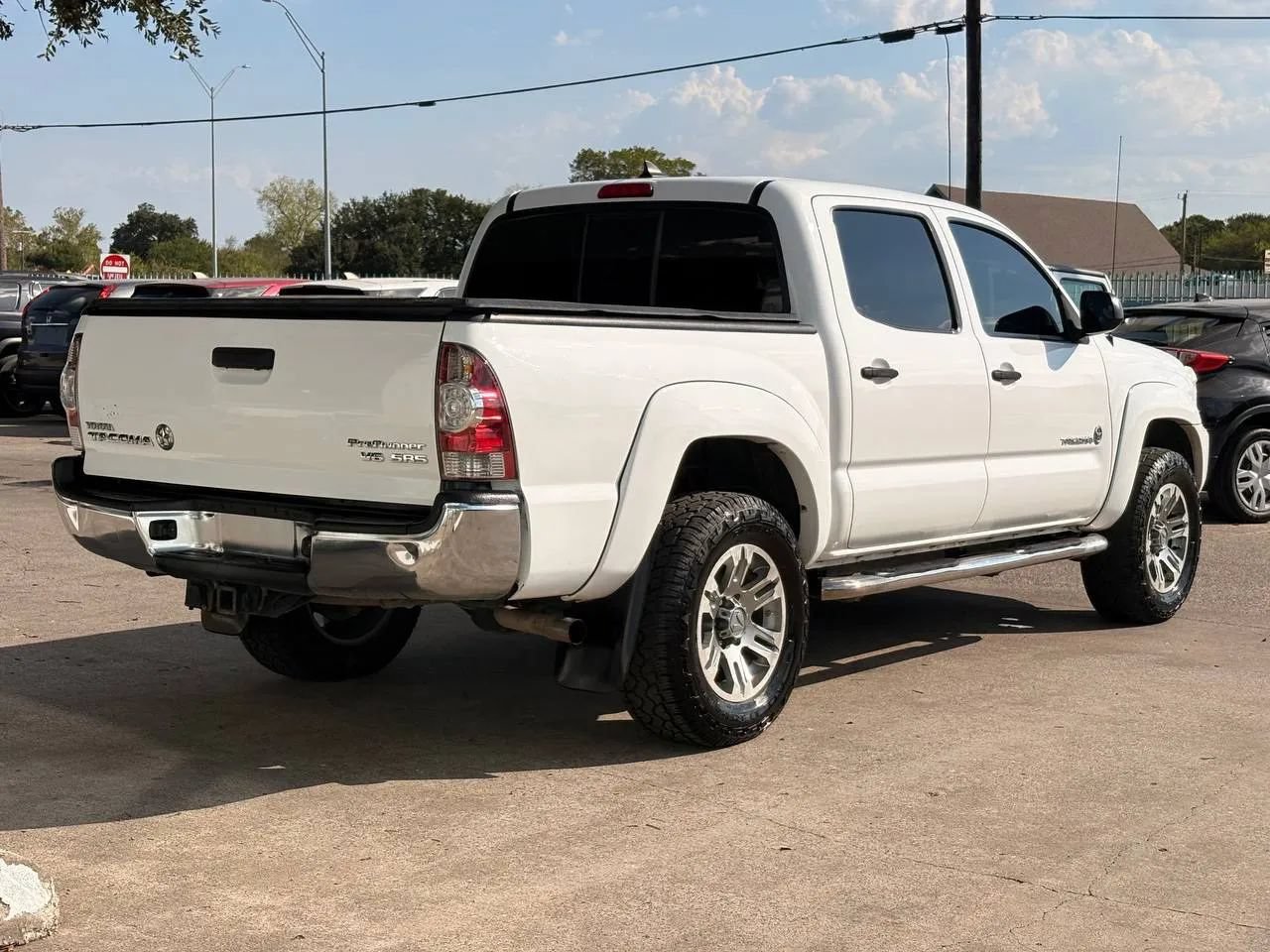 Used 2015 Toyota Tacoma PreRunner w/ SR5 Package RWD image 3