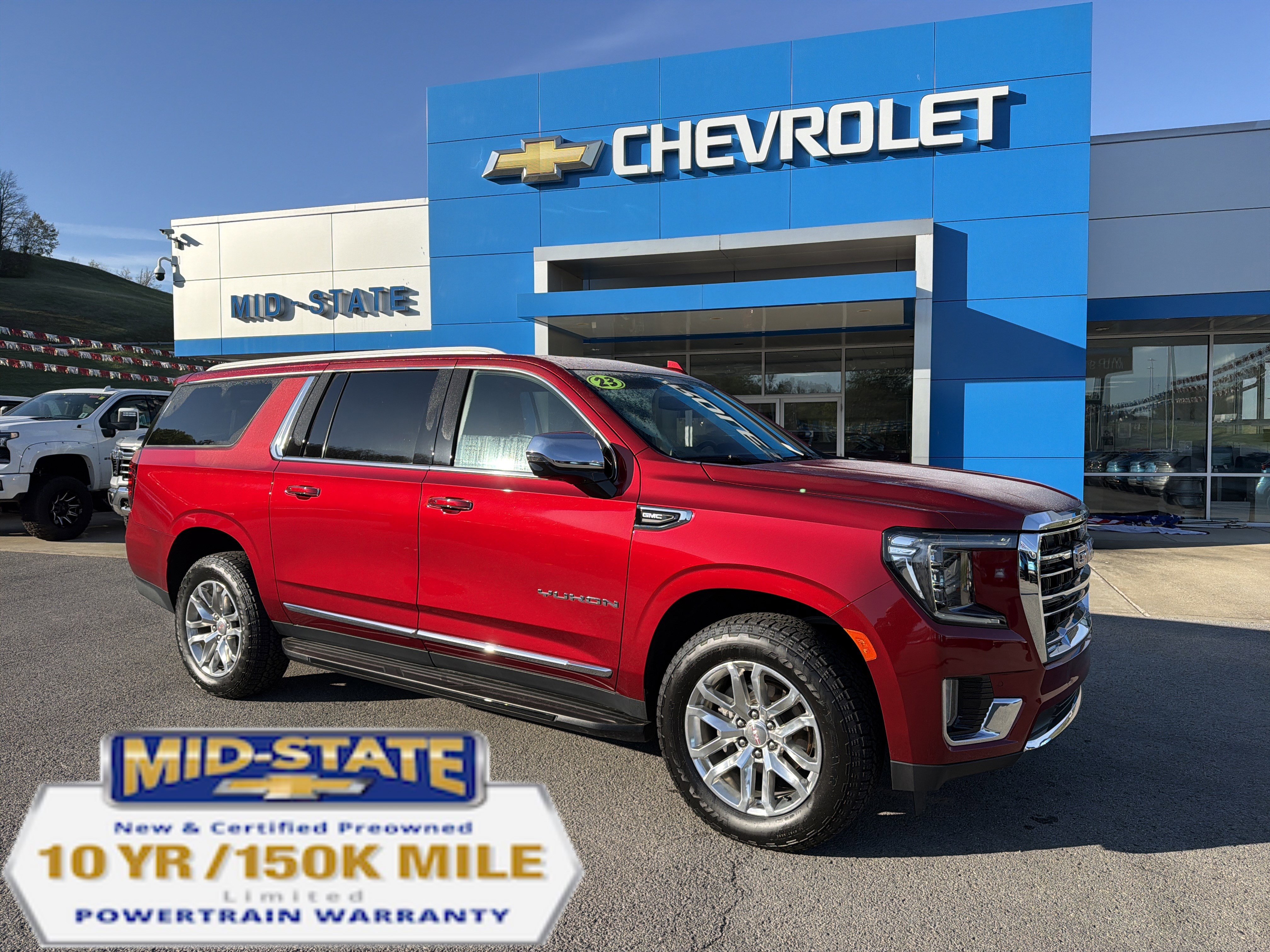 Used 2023 GMC Yukon XL SLT w/ SLT Luxury Package AWD/4WD image 1