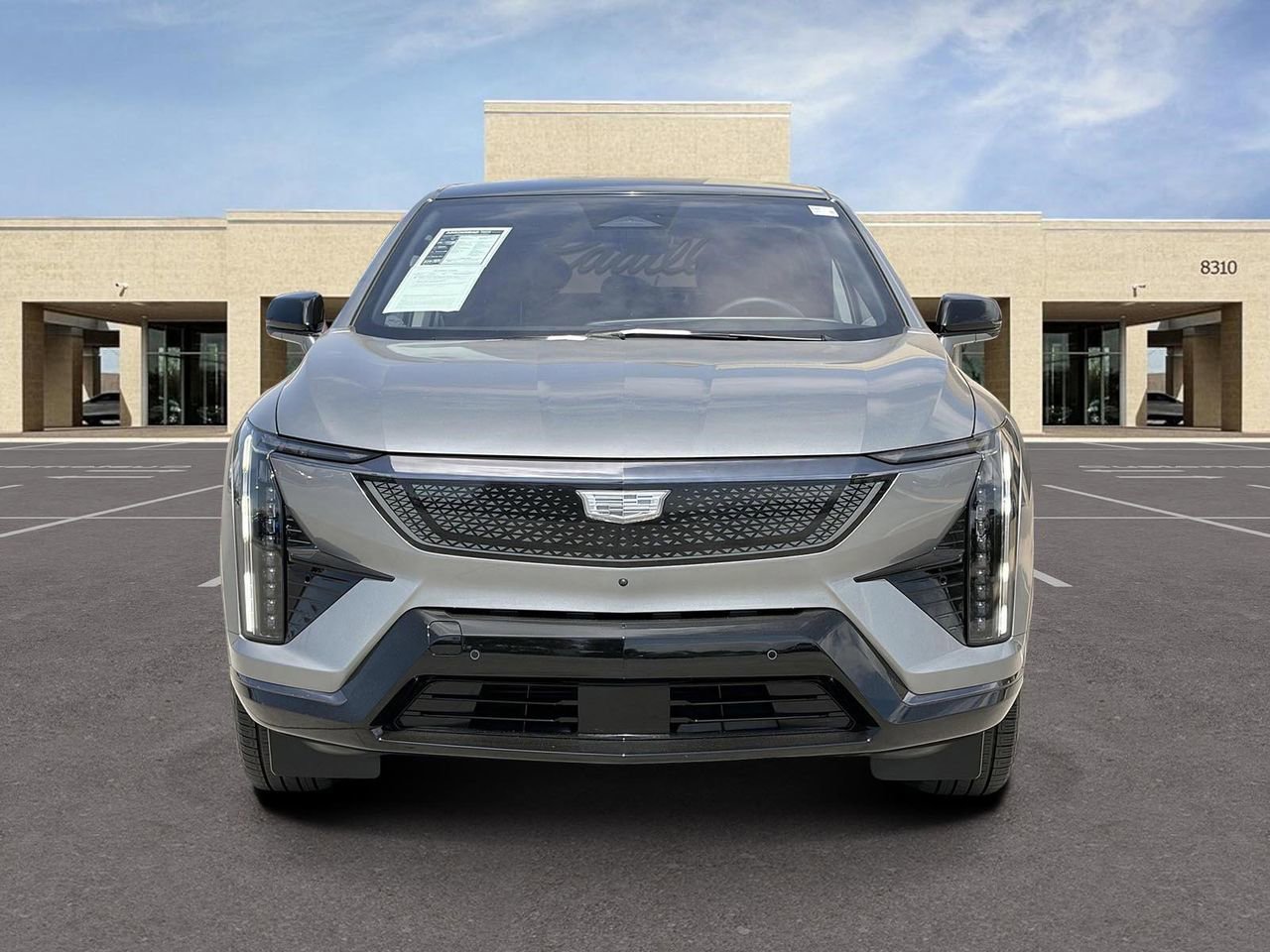 Used 2025 Cadillac Optiq Sport 2 w/ LPO, Floor Liner Package AWD/4WD image 2