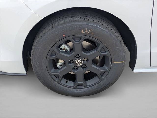 New 2026 Toyota Sienna XLE Woodland Edition AWD/4WD image 10