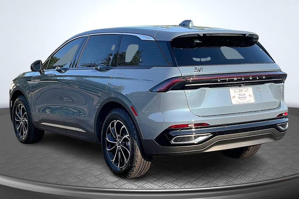 New 2026 Lincoln Nautilus Premier AWD/4WD image 3
