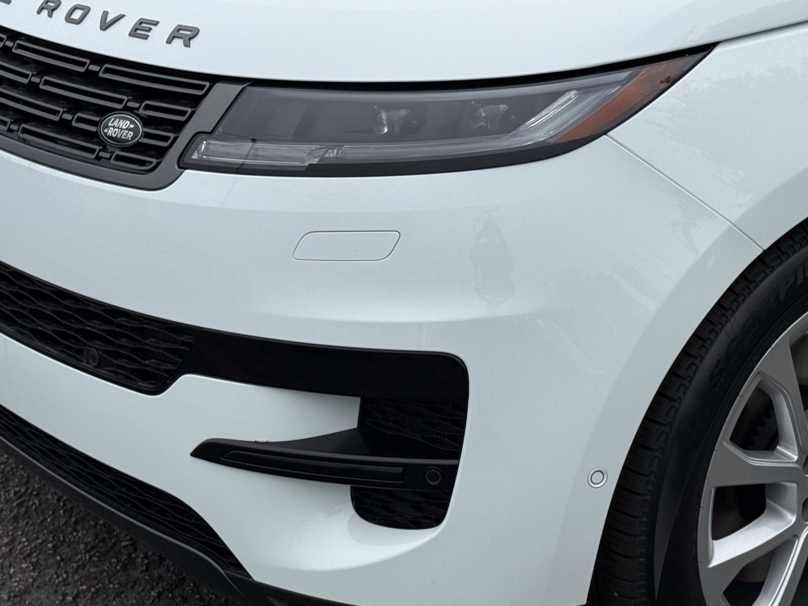 New 2026 Land Rover Range Rover Sport SE AWD/4WD image 11