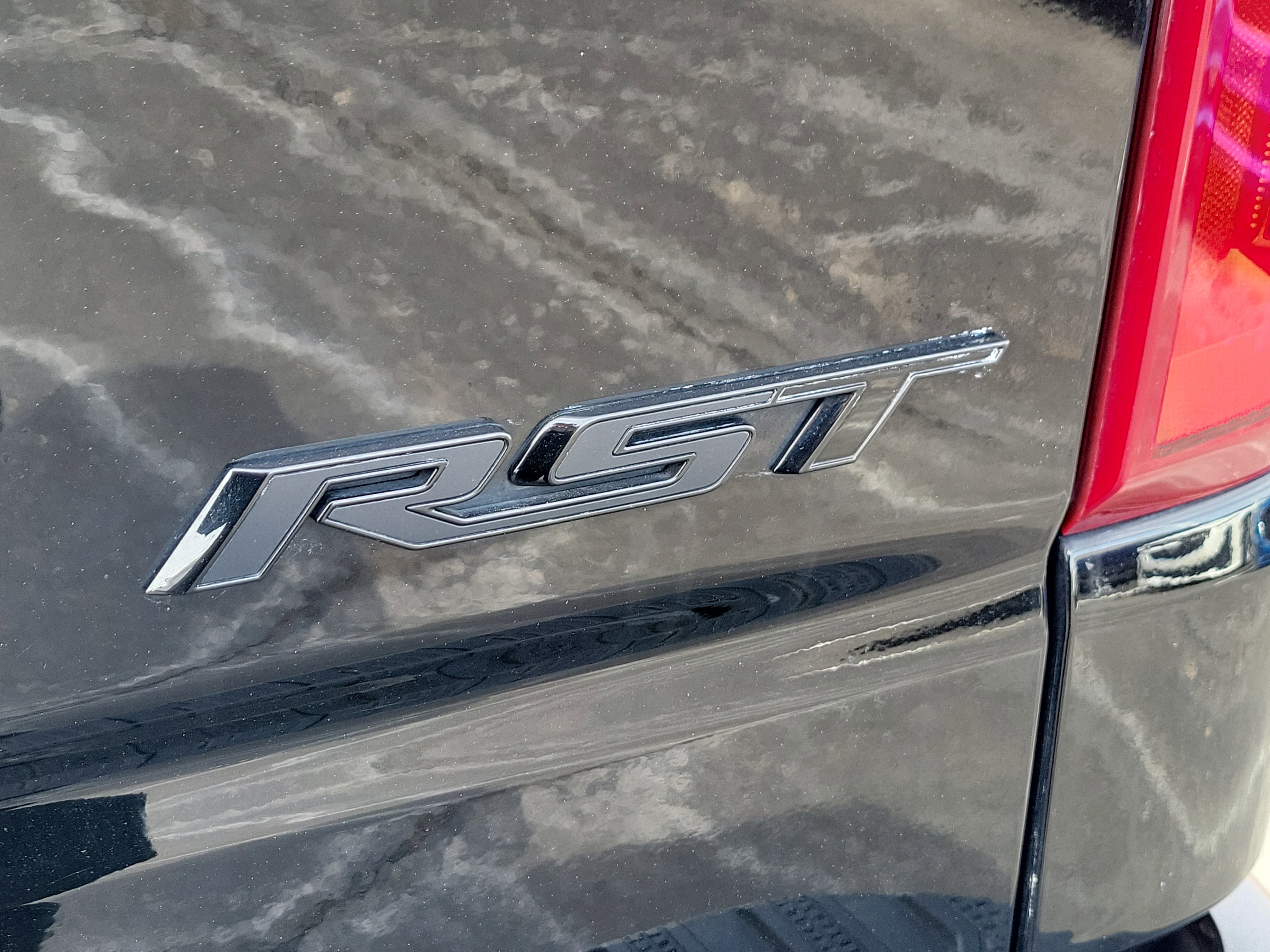 Used 2022 Chevrolet Silverado 1500 RST w/ Bed Protection Package AWD/4WD image 6