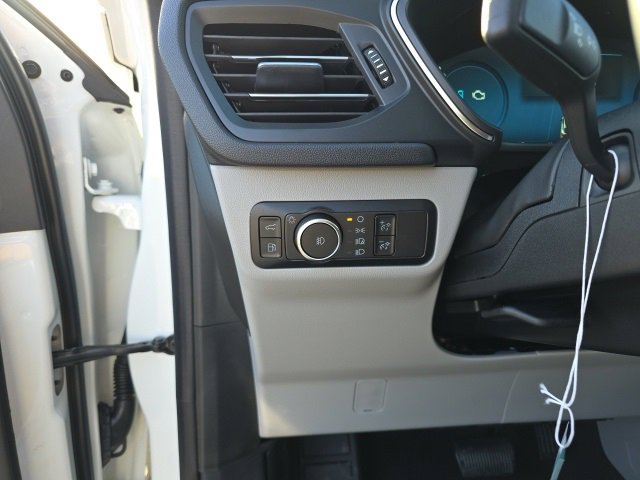 New 2026 Ford Escape Platinum w/ Class II Trailer Tow Package image 23