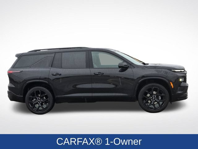 Used 2024 Chevrolet Traverse RS w/ LPO, Floor Liner Package AWD/4WD image 2
