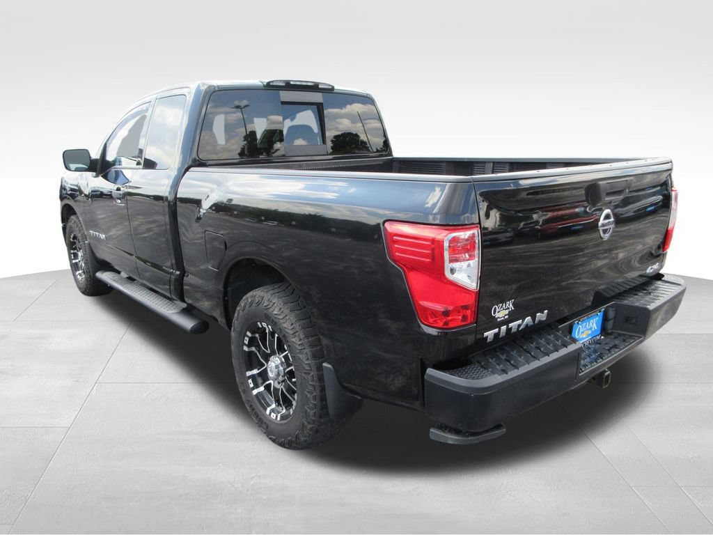 Used 2019 Nissan Titan S AWD/4WD image 3