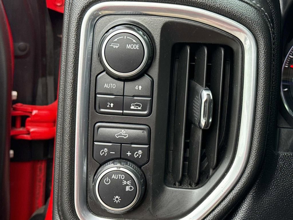 Used 2020 Chevrolet Silverado 1500 LT w/ Trailering Package image 40