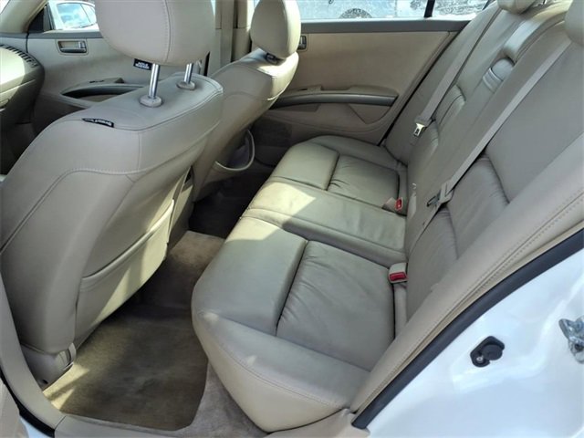 Used 2004 Nissan Maxima 3.5 SE w/ Driver Preferred Pkg image 9