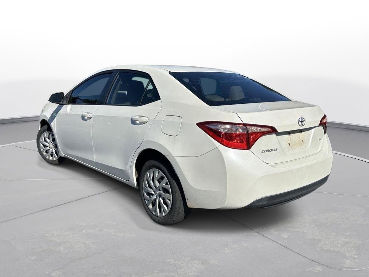 Used 2017 Toyota Corolla LE FWD image 8