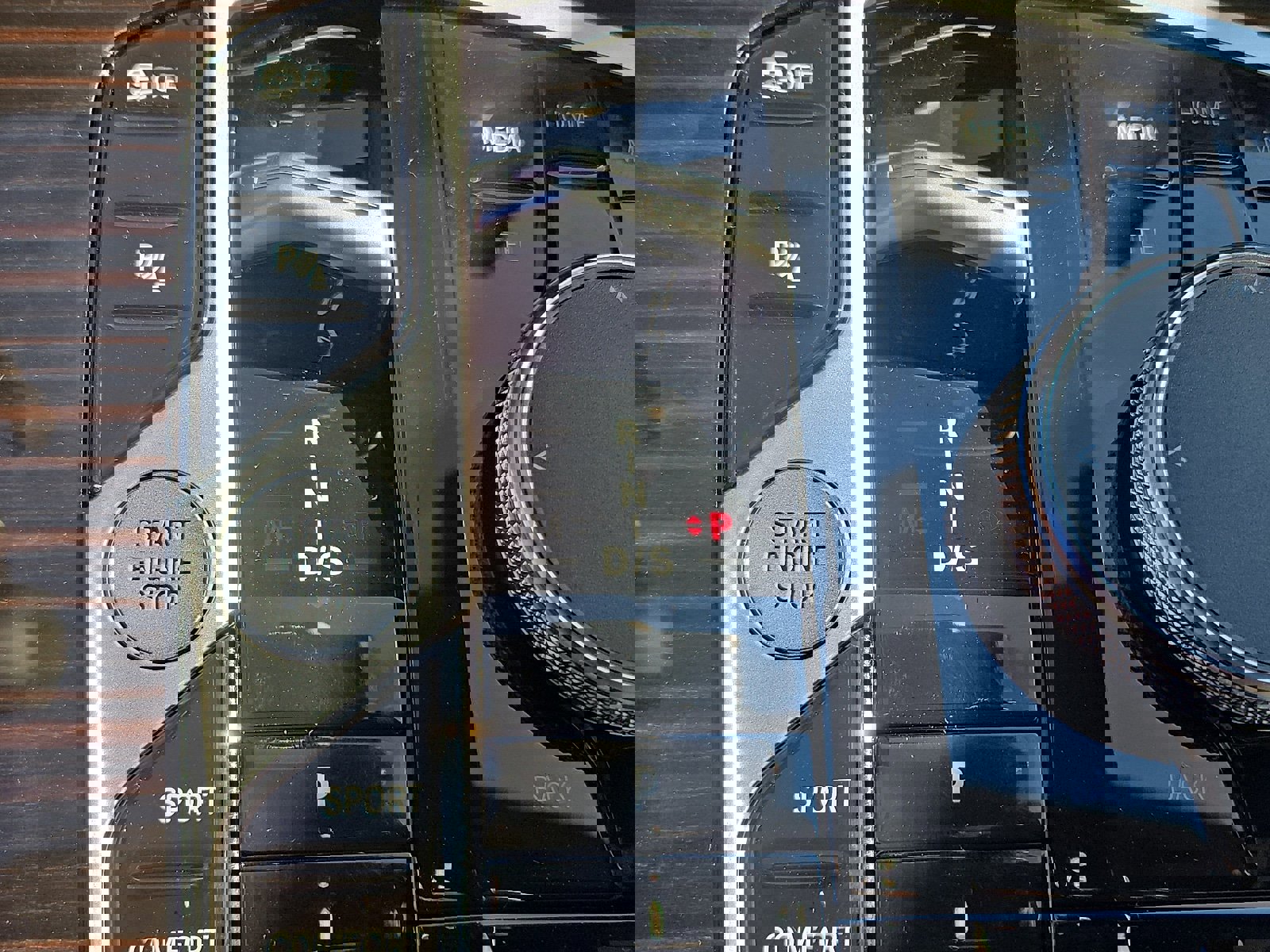 Used 2026 BMW X7 xDrive40i w/ Premium Package image 7