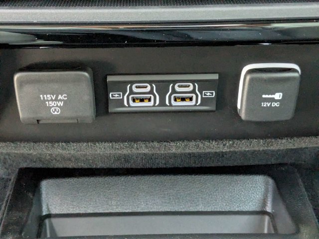 New 2026 Jeep Grand Wagoneer L 2WD w/ Premium Group I image 16