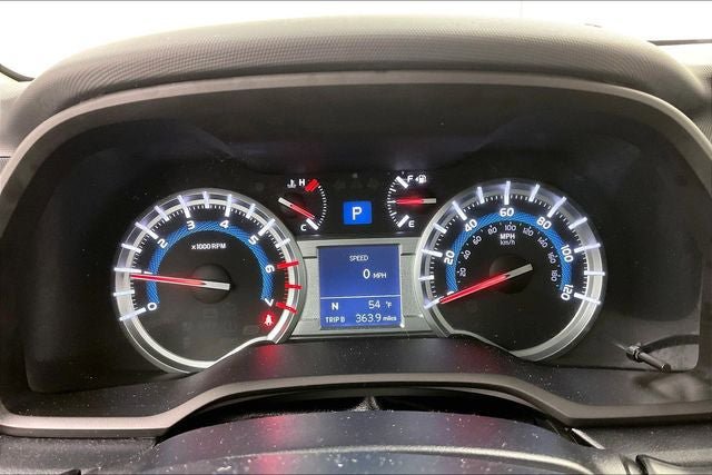 Used 2015 Toyota 4Runner SR5 image 24