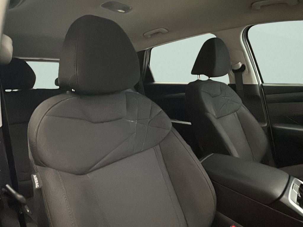 Certified 2025 Hyundai Tucson SE image 15