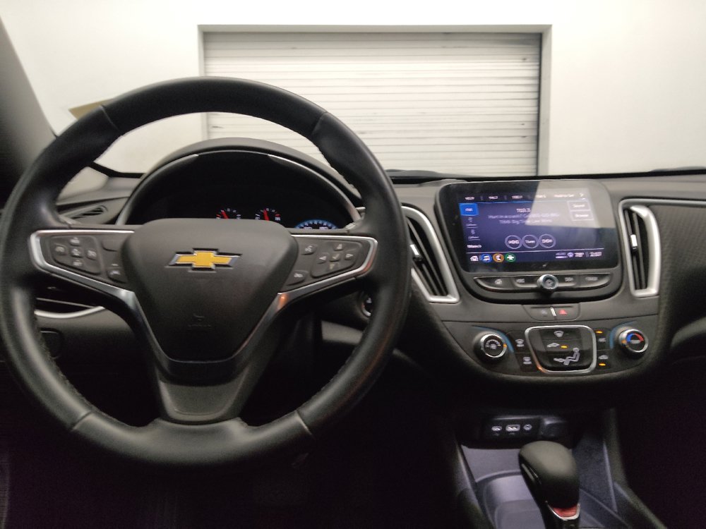 Used 2024 Chevrolet Malibu RS FWD image 22