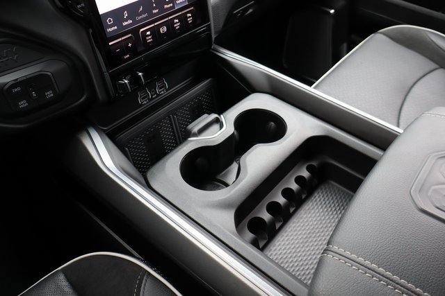 Used 2025 RAM 2500 Laramie image 30