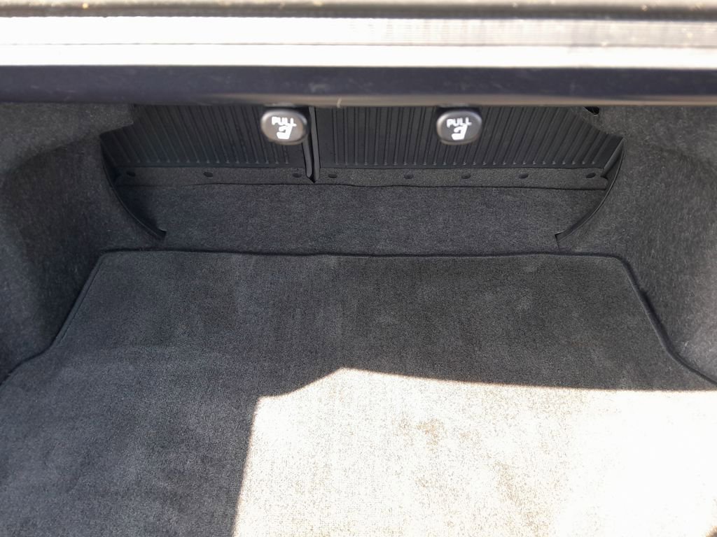 Used 2016 Toyota Camry LE image 32