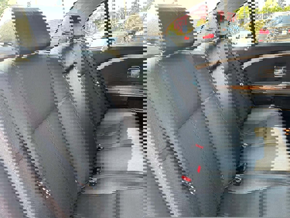 Used 2008 BMW 750Li image 30