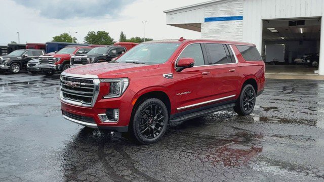 Certified 2022 GMC Yukon XL SLT w/ SLT Premium Package image 4