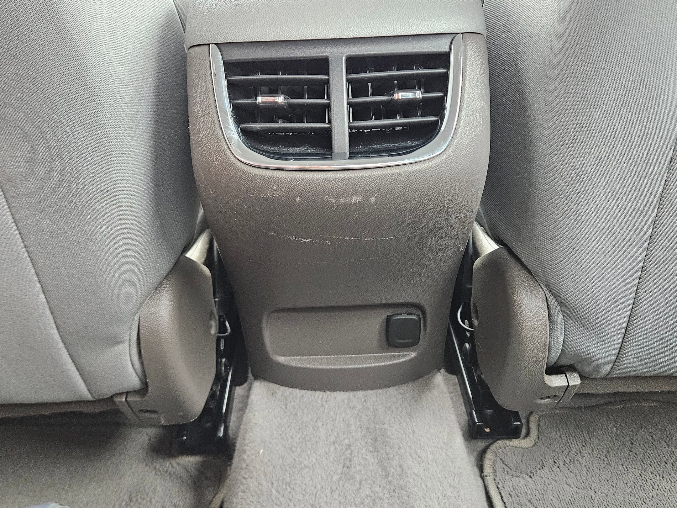 Used 2024 Chevrolet Malibu LT image 27