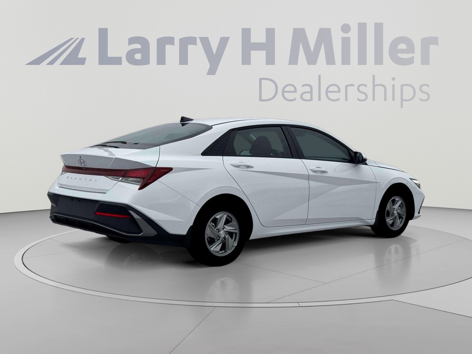 New 2026 Hyundai Elantra SE FWD image 8