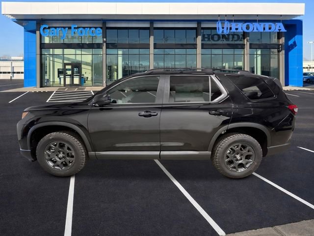 New 2026 Honda Pilot TrailSport image 2