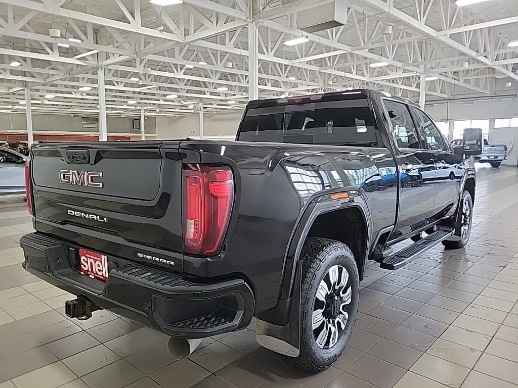 Used 2023 GMC Sierra 3500 Denali w/ Denali Ultimate Package AWD/4WD image 5