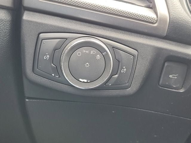Used 2018 Ford Fusion SE FWD image 8