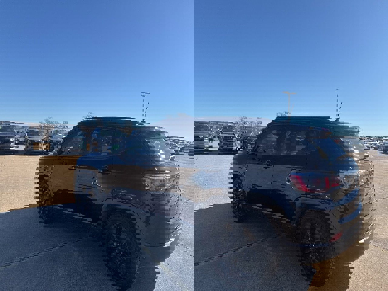 Used 2020 Jeep Compass Latitude image 15