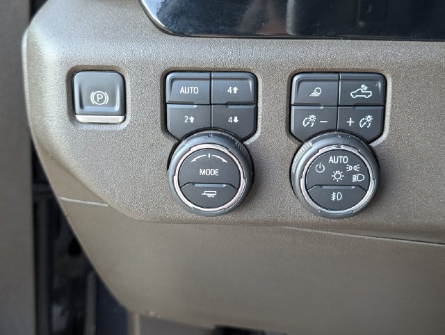 Certified 2024 Chevrolet Silverado 1500 LTZ w/ LTZ Convenience Package II AWD/4WD image 20