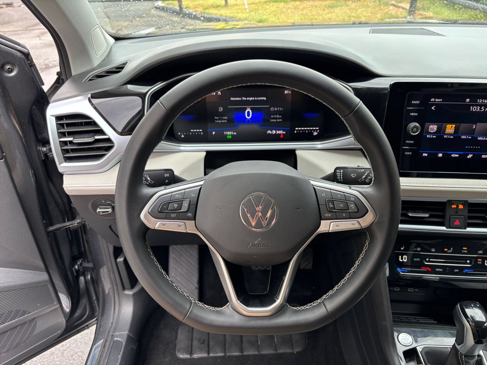 Used 2026 Volkswagen Taos SE AWD/4WD image 28