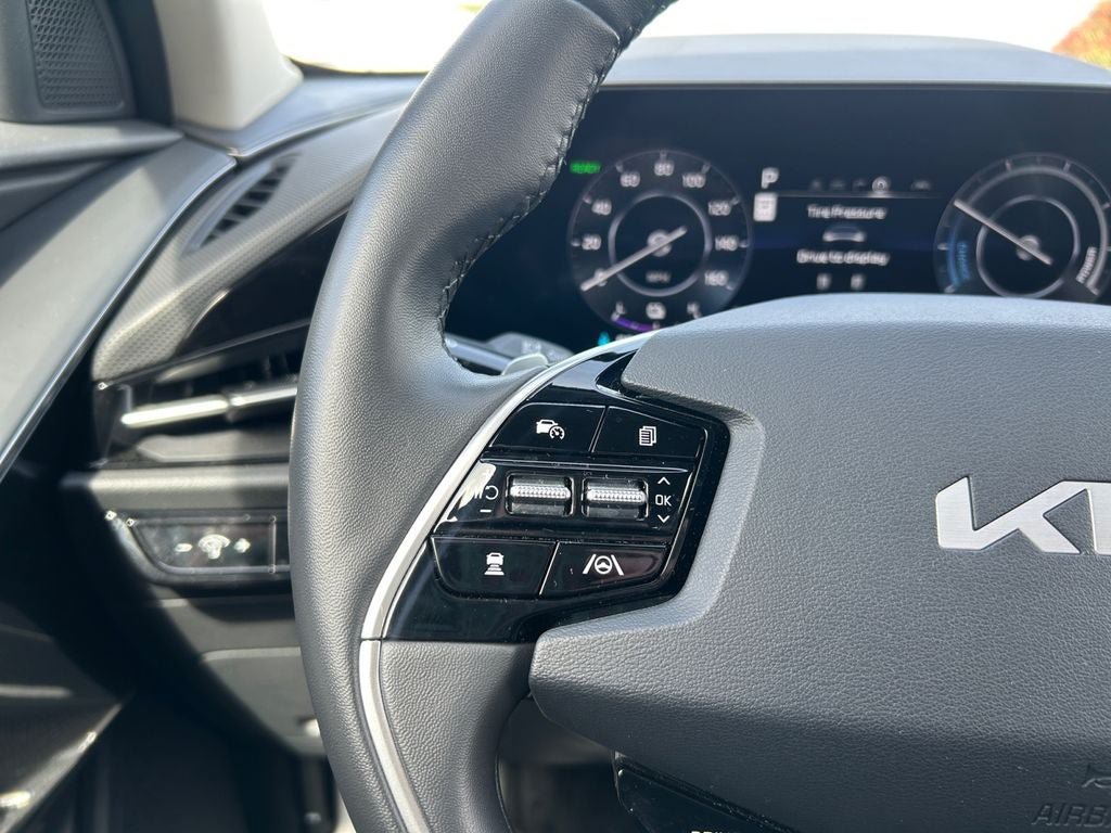 Used 2025 Kia Niro Wind FWD image 17
