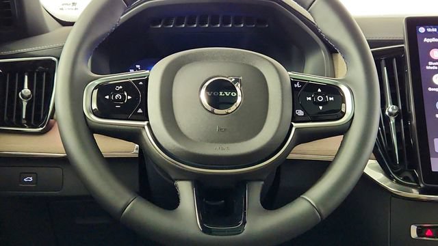 Used 2027 Volvo XC90 B6 Plus AWD/4WD image 25
