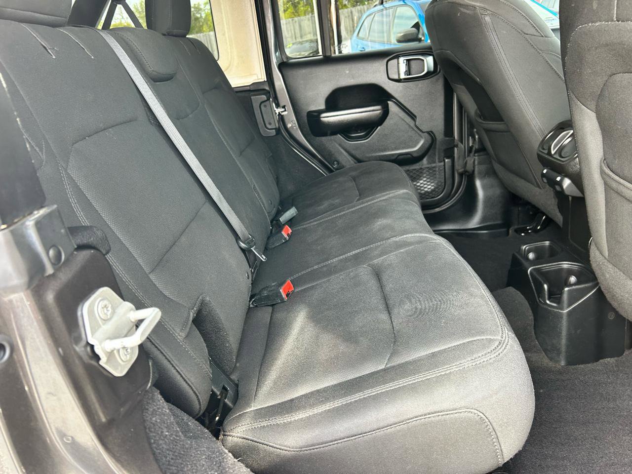 Used 2018 Jeep Wrangler Unlimited Sport S AWD/4WD image 12