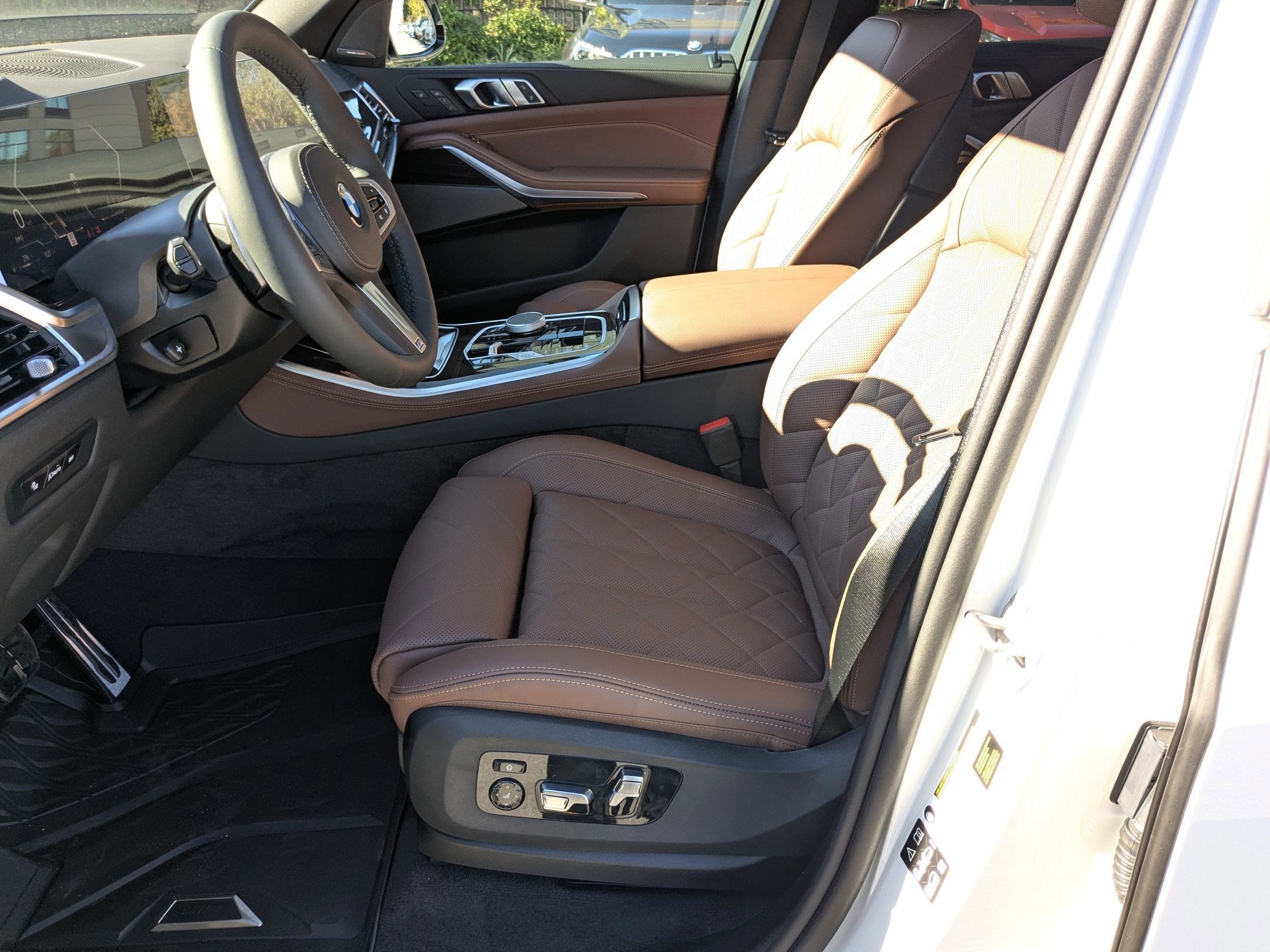 New 2026 BMW X5 xDrive40i w/ M Sport Package image 15