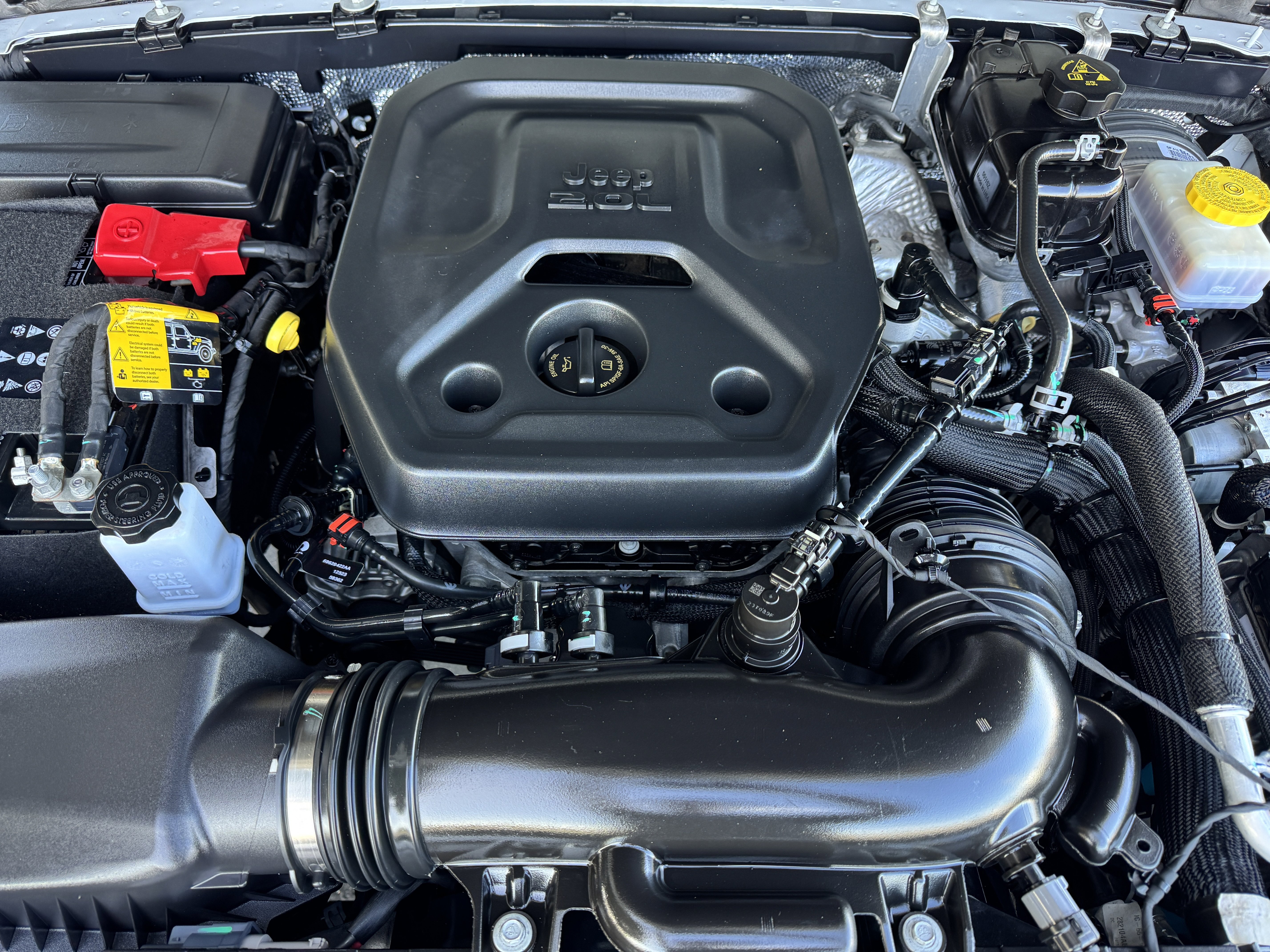 Used 2024 Jeep Wrangler Unlimited Sport AWD/4WD image 24