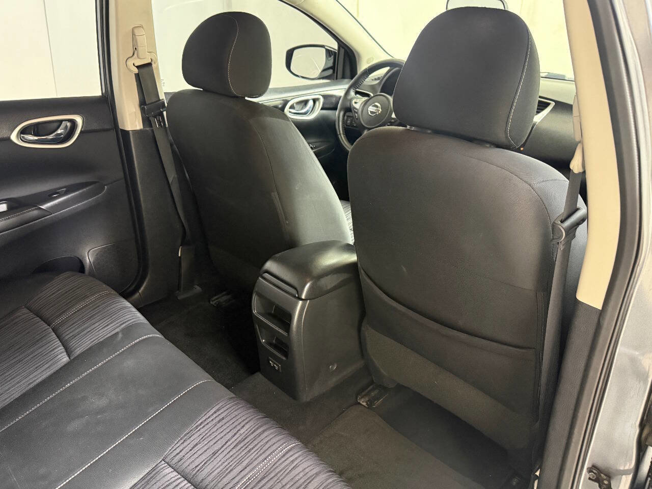 Used 2018 Nissan Sentra SV FWD image 29