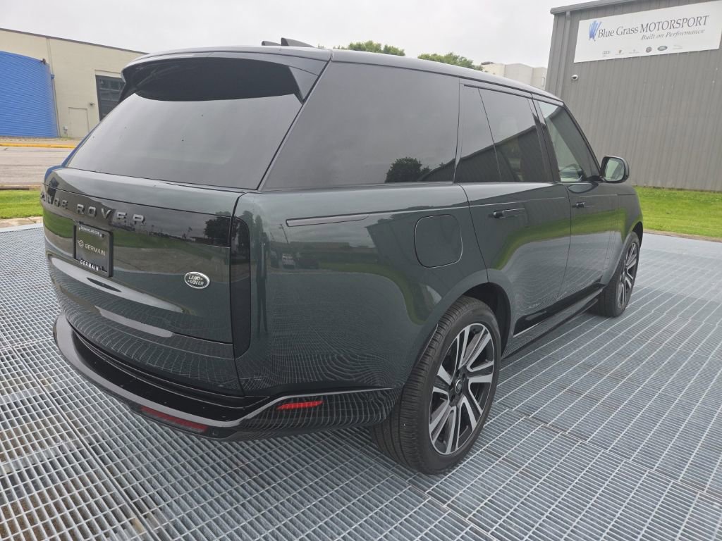 Used 2023 Land Rover Range Rover SE AWD/4WD image 5