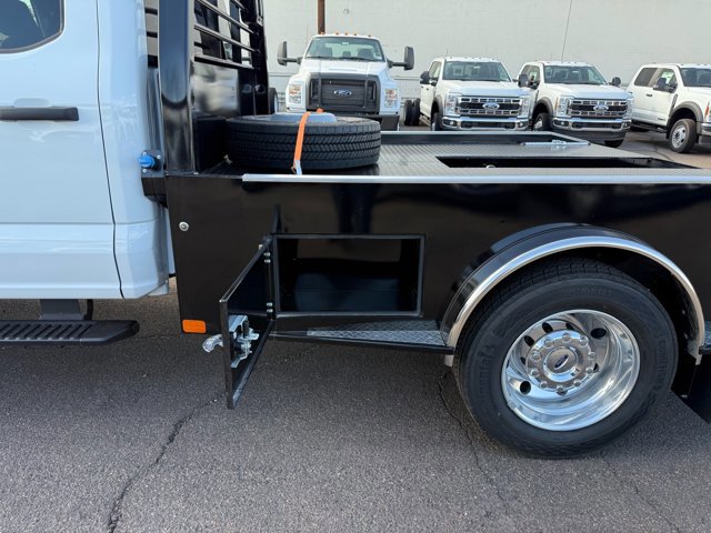 New 2026 Ford F550 4x4 Crew Cab w/ XLT Value Package image 9