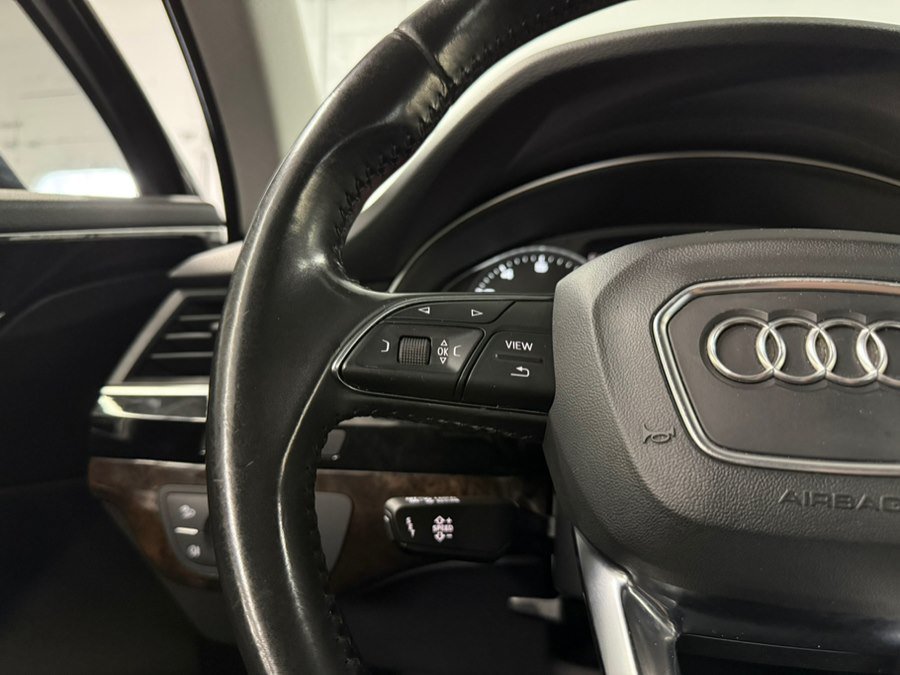 Used 2017 Audi Q7 3.0T Premium AWD/4WD image 27
