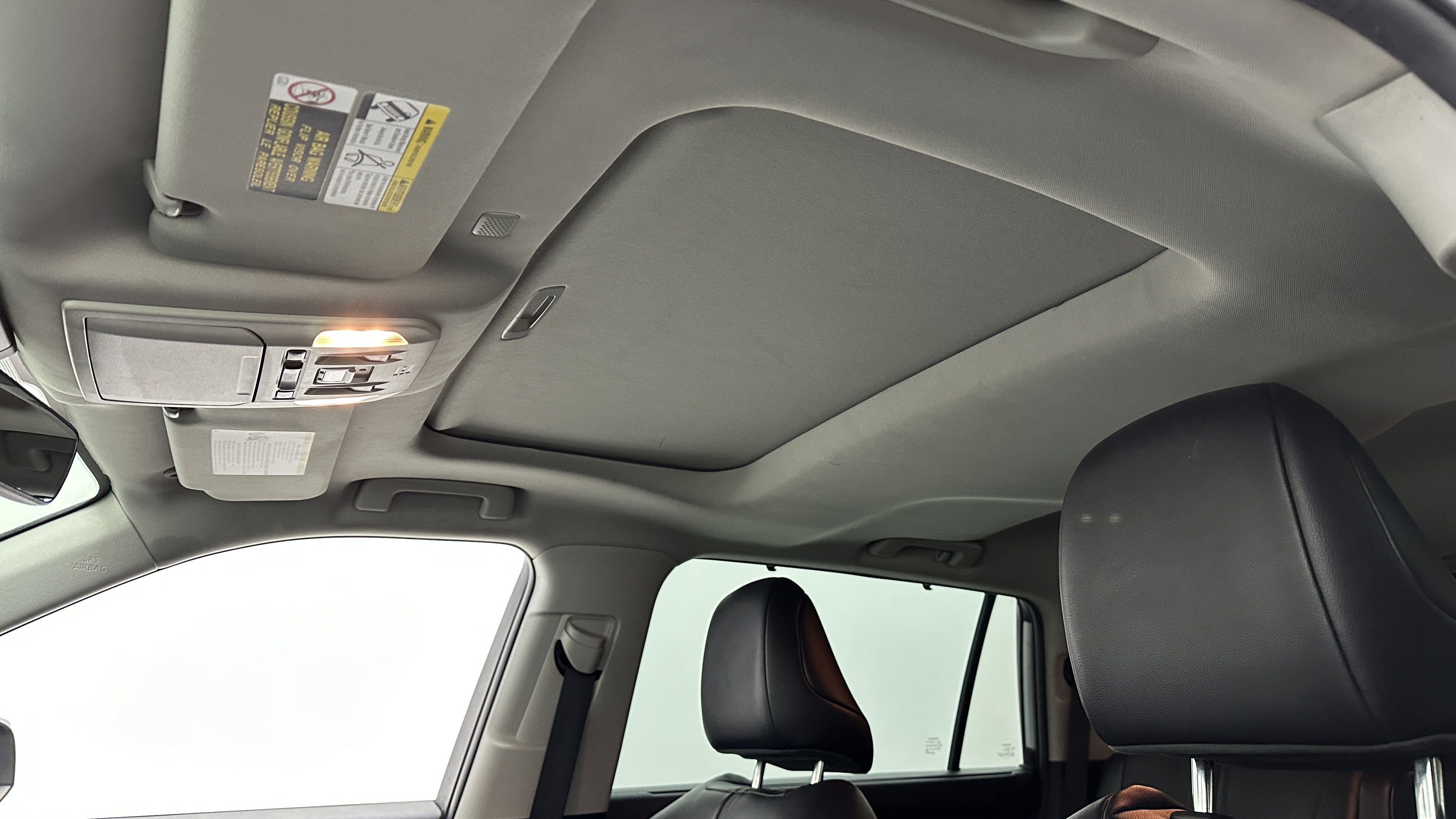 Used 2021 Toyota Highlander XLE image 5