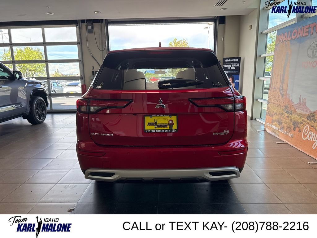 Used 2025 Mitsubishi Outlander SE AWD/4WD image 4