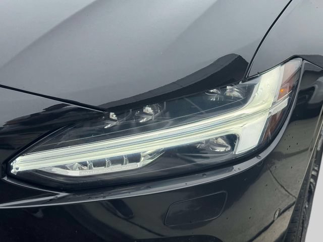 Used 2022 Volvo S90 B6 Inscription w/ Advanced Package AWD/4WD image 11