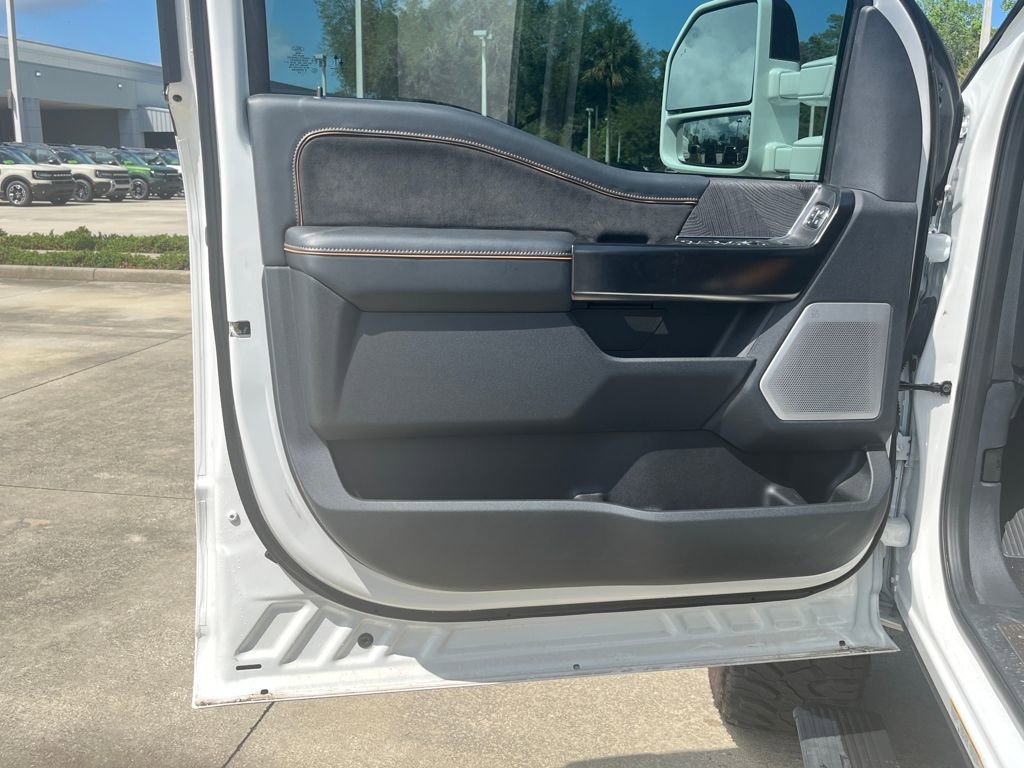 Used 2023 Ford F450 Platinum w/ Camper Package image 17