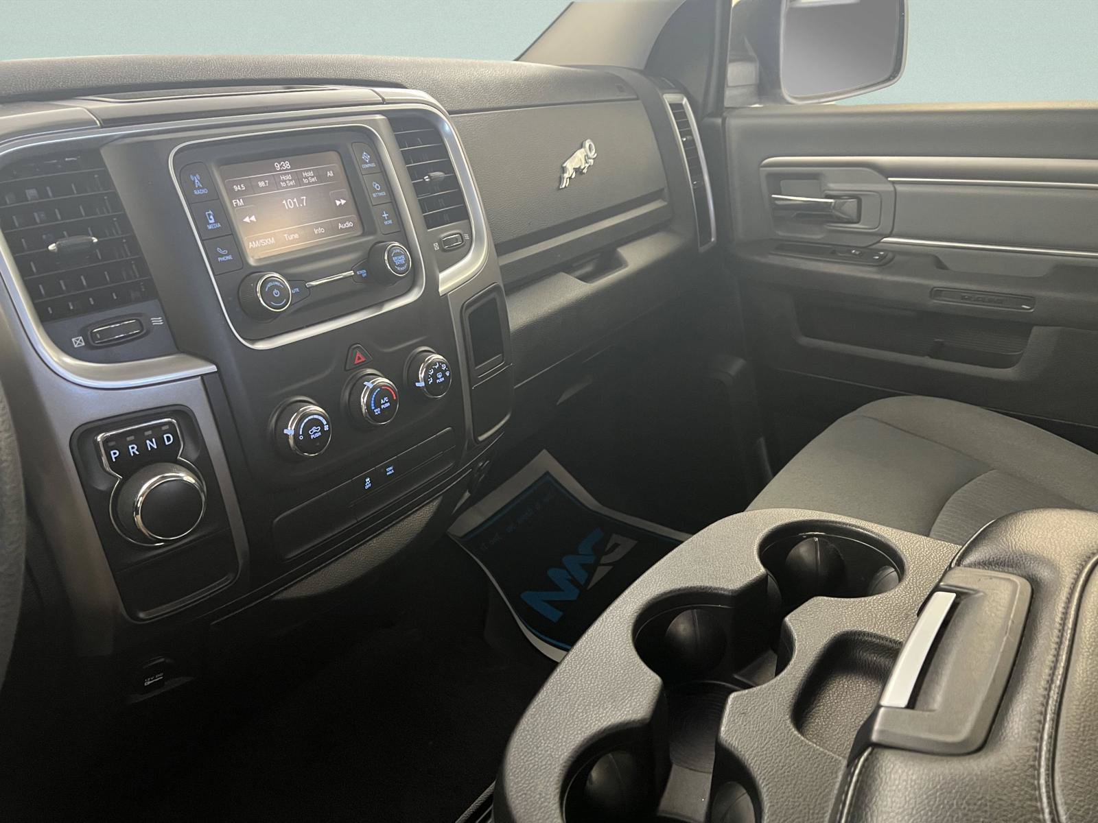 Used 2021 RAM 1500 Classic SLT RWD image 21