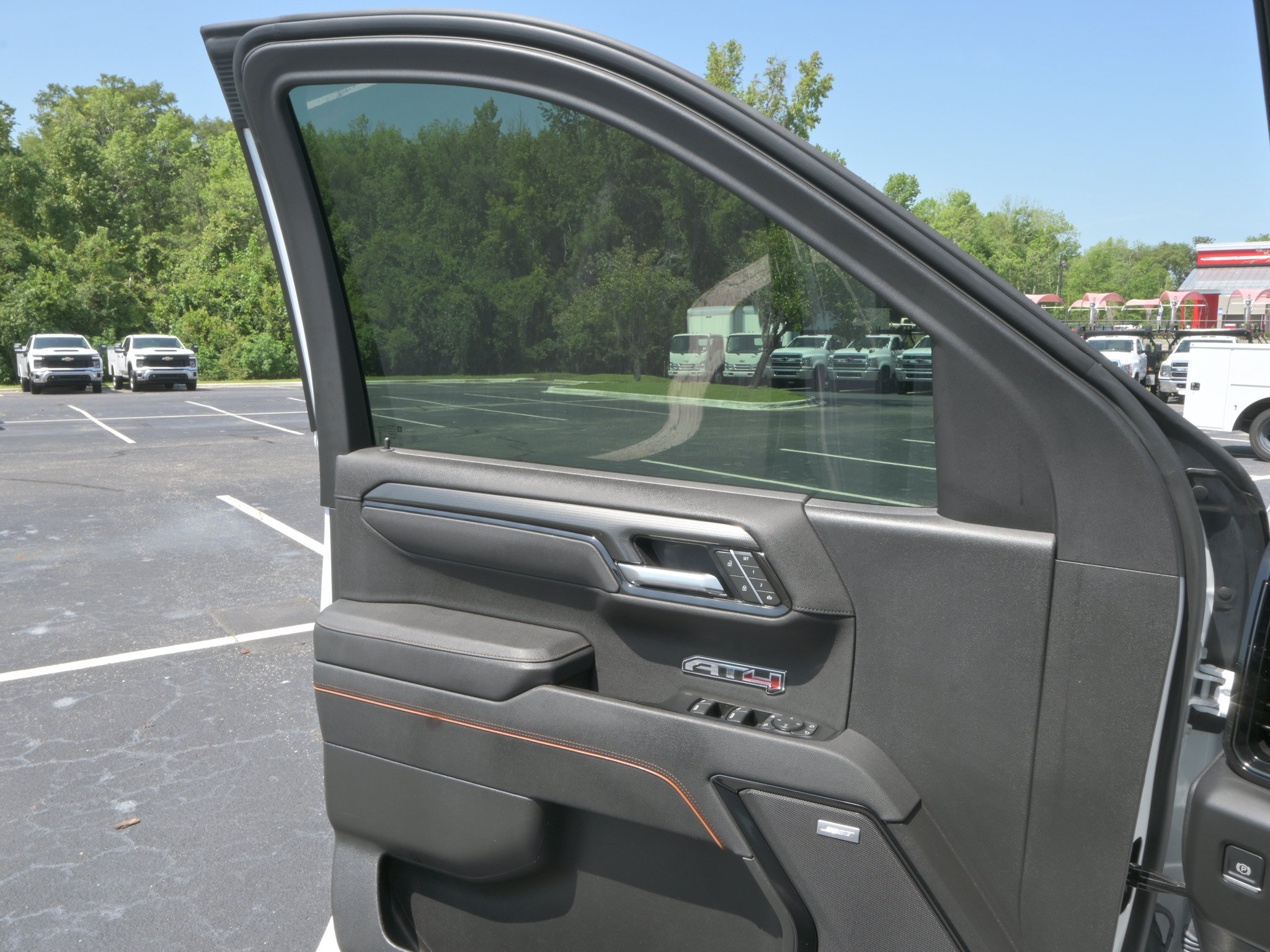 Used 2026 GMC Sierra 1500 AT4 w/ AT4 Premium Package AWD/4WD image 28