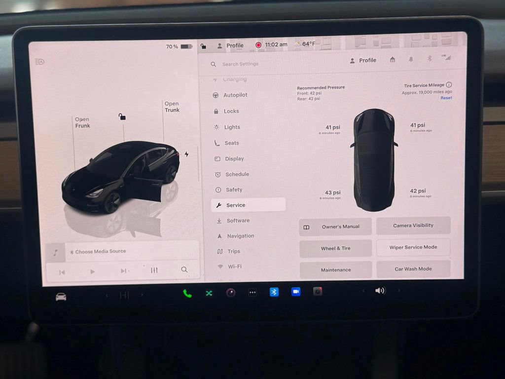 Used 2023 Tesla Model 3 Standard Range image 33