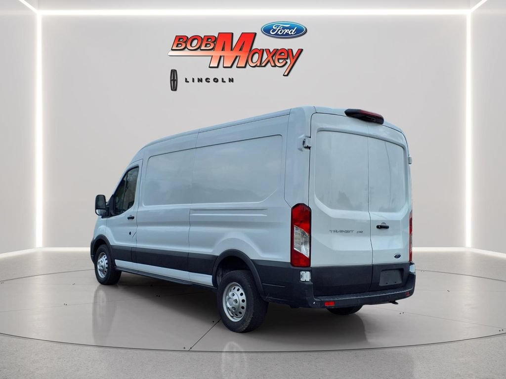 Used 2023 Ford Transit 250 Medium Roof AWD w/ Load Area Protection Package image 7